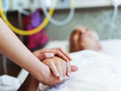 Italia, anziani terrorizzati dal Covid: dilagano ansia, insonnia e depressione