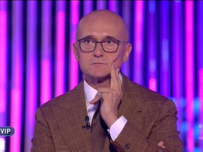 Bufera sul “Grande Fratello Vip”: il televoto è alterato. Esposto del Codacons