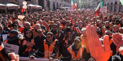 Sono 90 le persone identificate alle manifestaz...