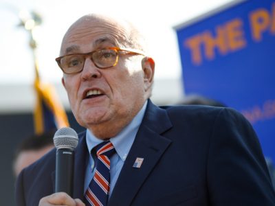 Nell’America del nulla Giuliani si difende dalle montature di Borat