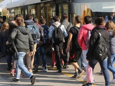 Decaro (Anci) “Smart working unica soluzione all’affollamento sui mezzi”