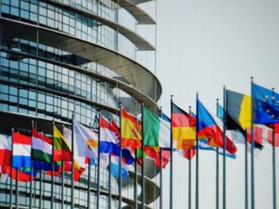 Ex europarlamentari dell’Ue, ricorsi sugli stipendi “irricevibili” per la Corte