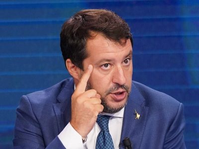 Salvini: “Adesso il concorso straordinario per la scuola è una follia”