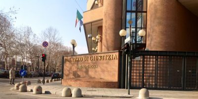 Misure del governo per far lavorare in sicurezz...