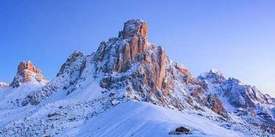 Fitta nevicata sulle Dolomiti, e si attende un ...