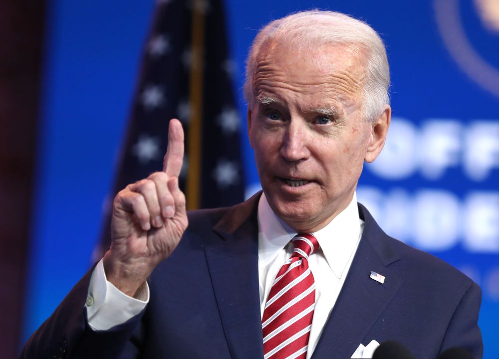 frattura piede biden