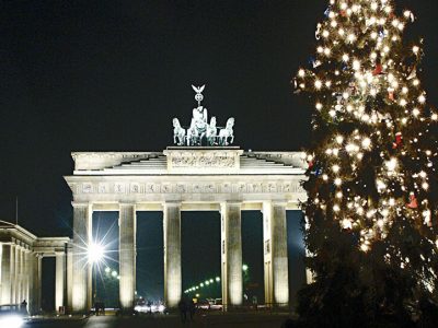 Germania, sì ai pranzi di Natale ma a non più di dieci persone
