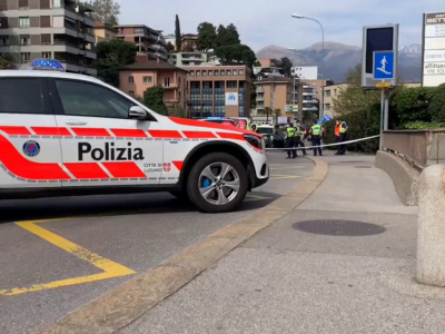 Radicalizzata islamica aggredisce due donne in un magazzino a Lugano, presa
