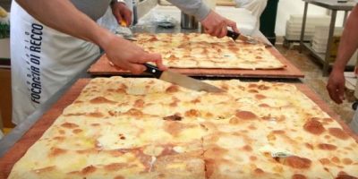 Leccornie liguri: la Focaccia di Recco col form...