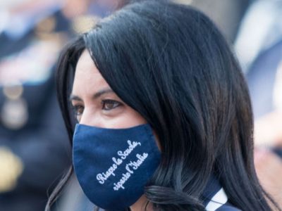 Azzolina: “Continuerò a battermi per tenere le scuole aperte”