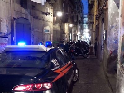 Guerra a Napoli fra clan per estorsione e piazze di spaccio