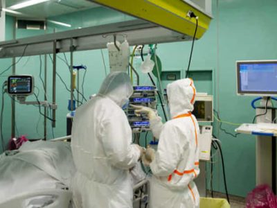 Covid, i contagi salgono ancora