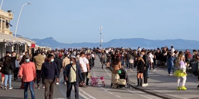 Covid, oggi la decisione del governo sulle nuov...