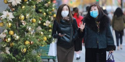 Il Giappone chiude le frontiere agli stranieri,...