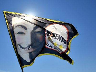 Movimento 5 Stelle in subbuglio, 69 parlamentari contrari al Mes