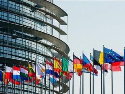 Brexit, notte in bianco per i negoziatori ormai si tratta senza tregua