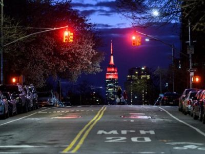 Gli Usa fanno ancora i conti con decessi e contagi dovuti al Covid-19