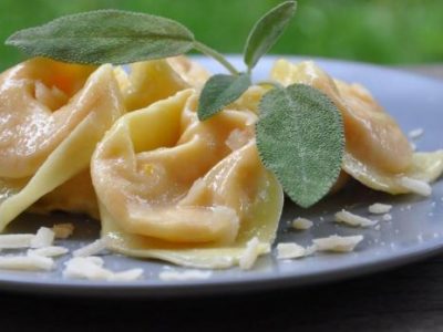 Squisitezze a tavola: i cappellacci di zucca, uno dei piatti tipici di Ferrara