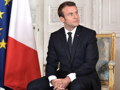 Per Macron, positivo al Covid-19, 7 giorni d’isolamento a Versailles