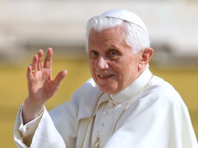 Peggiorano ancora le condizioni fisiche di Benedetto XVI, Papa Emerito