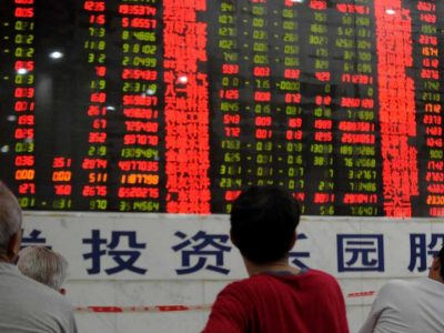 Borse, Tokyo apertura sotto il segno positivo e Hong Kong tenta lo scatto