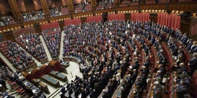 Mes, via libera della Camera alla risoluzione d...