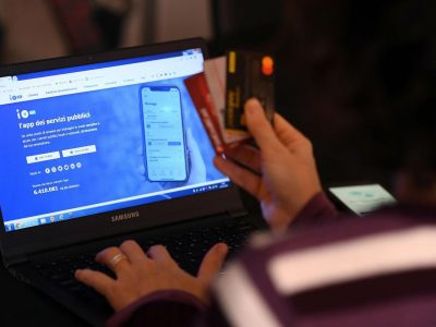 Cashback sospeso dal 1° luglio: Pd e M5S lo stop è un grave errore