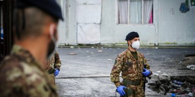 Focolaio nel campo rom di Scampia, la Regione i...