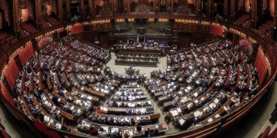 Camera, approvata la maxi-manovra da 40 miliard...