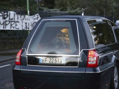 Paolo Rossi è tornato nella sua Vicenza, la camera ardente allo stadio Menti