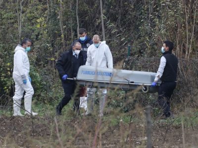 È vivo ed è detenuto in Svizzera il figlio della coppia ritrovata nelle quattro valigie