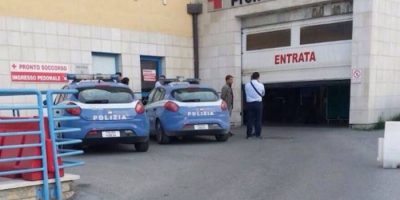 Avellino, aggredisce medico in ospedale colpend...