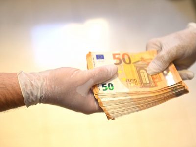 Si amplia di 33 nuovi codici Ateco la lista delle attività ammesse al contributo a fondo perduto