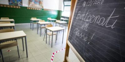 Azzolina contraria all’apertura scolastic...