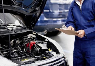 La revisione per auto e moto aumenterà di dieci euro