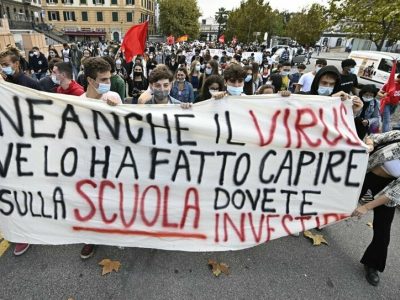 Scuola, proseguono manifestazioni, occupazioni e proteste per la riapertura
