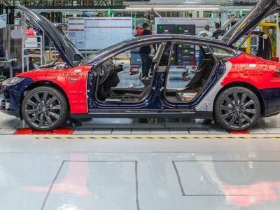 L’agenzia Usa per la sicurezza stradale chiede a Tesla di richiamare 158.000 auto