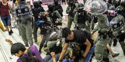 Nuova ondata repressiva ad Hong Kong, arrestate...