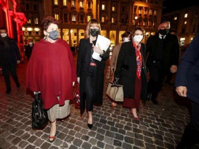 Italia Viva tiene in scacco il governo ed è tutti contro tutti su Mes e Recovery plan