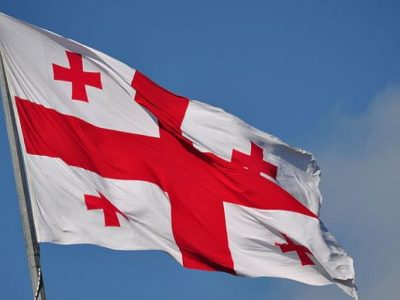 Accadde oggi… nel 2004 la Georgia riporta in uso la bandiera delle cinque croci