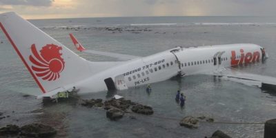 Indonesia, si cercano le scatole nere dell̵...