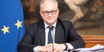 Gualtieri: “Il Parlamento voterà un nuovo...