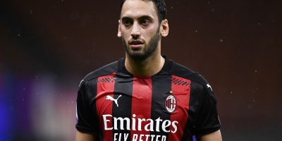 Milan, Calhanoglu negativo al Covid. In dubbio ...