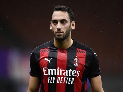Milan, Calhanoglu negativo al Covid. In dubbio la sua presenza a Bologna