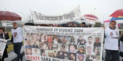 Prescritti gli omicidi colposi di Viareggio, mo...