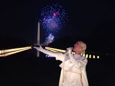 Katy Perry chiude con “Fireworks” l’insediamento di Joe Biden e Kamala Harris