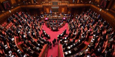 Crisi di governo, Conte incassa la fiducia anch...