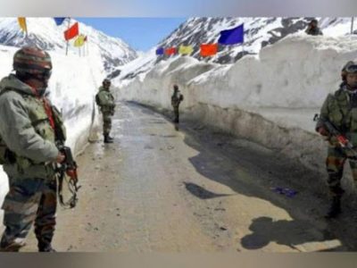 Scontro armato fra truppe indiane e cinesi lungo il confine dell’Himalaya