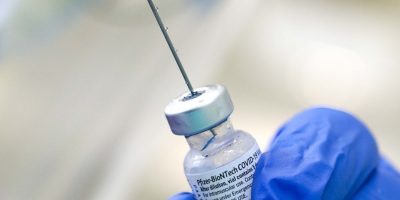 Casi Omicron, al momento in Europa sono 42, con...