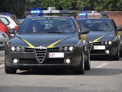 Napoli, reddito di cittadinanza a evasi e detenuti: 298 denunciati